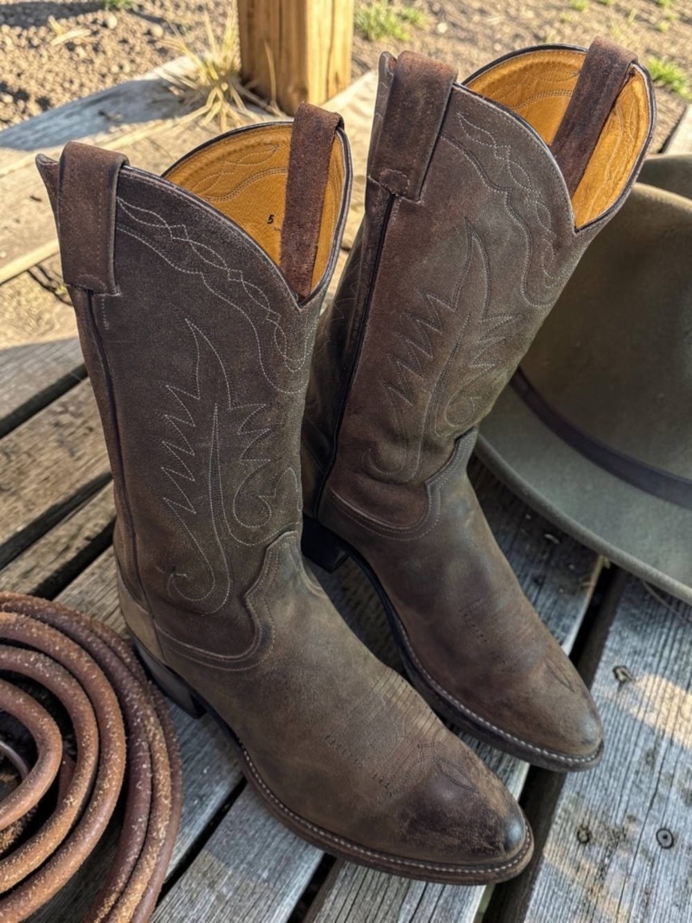 1980s Vintage Tony Lama Tanglewood Bone Suede Cowboy Boots Mens Size 10D